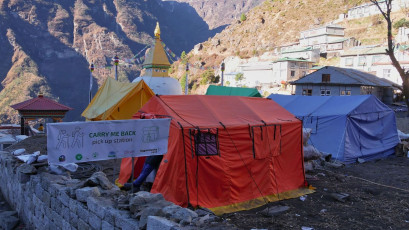 The ‘Carry Me Back’ project in Namche Bazaar was launched to address the growing problem of waste in the Everest region. Trekkers are asked to carry a small bag of waste down with them to Lukla © Timon Schneider