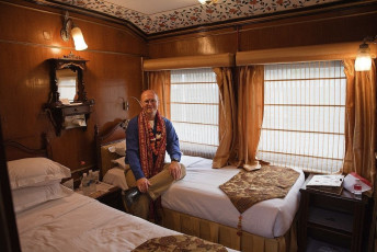 Twin Bed Room in Palace of Wheels Train © Tim Schapker / Flickr