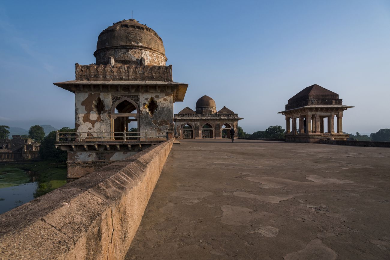 The vast terrace with its pavilions and chattri offers a beautiful view of the lakes in Mandu