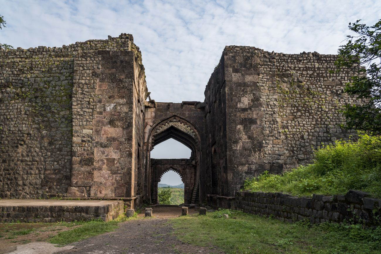 Dilli Darwaza also known as the arch of Delhi Gate. This arch is the primary entrance to Mandu in Madhya Pradesh, the momentous, derelict city