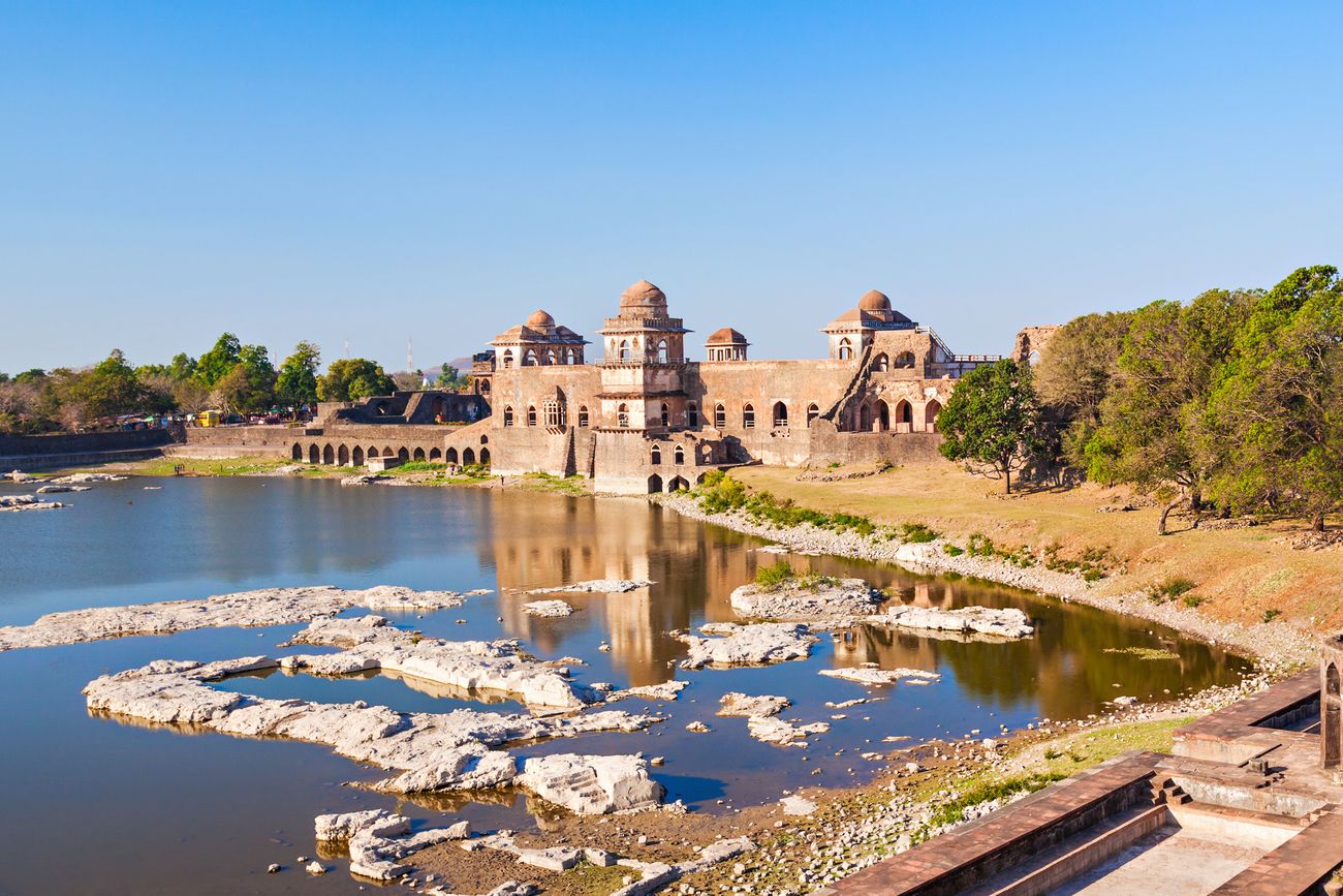 Underground water channels still link this lake, Kapur Talao and Munj Talao Mandu