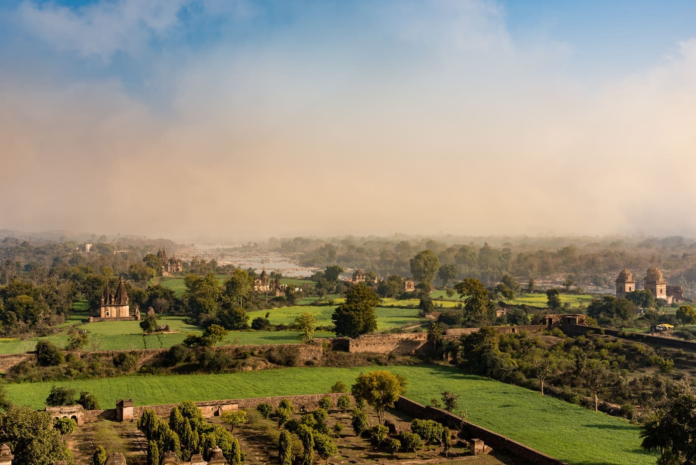 At dawn the mist clears up on the Betwa river close to Orchha 