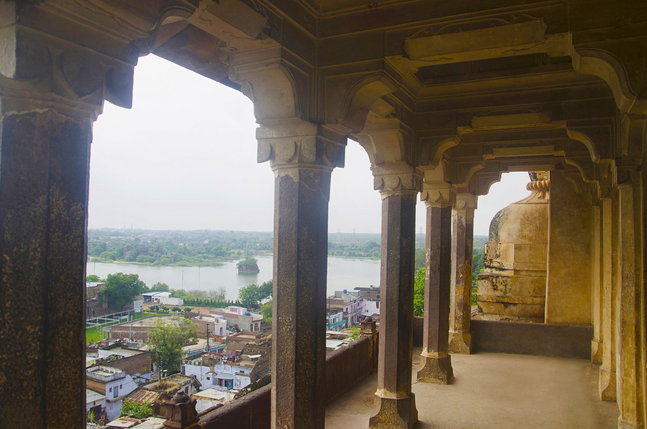 Balcony of Datia Palace overlooking the town and the lake 