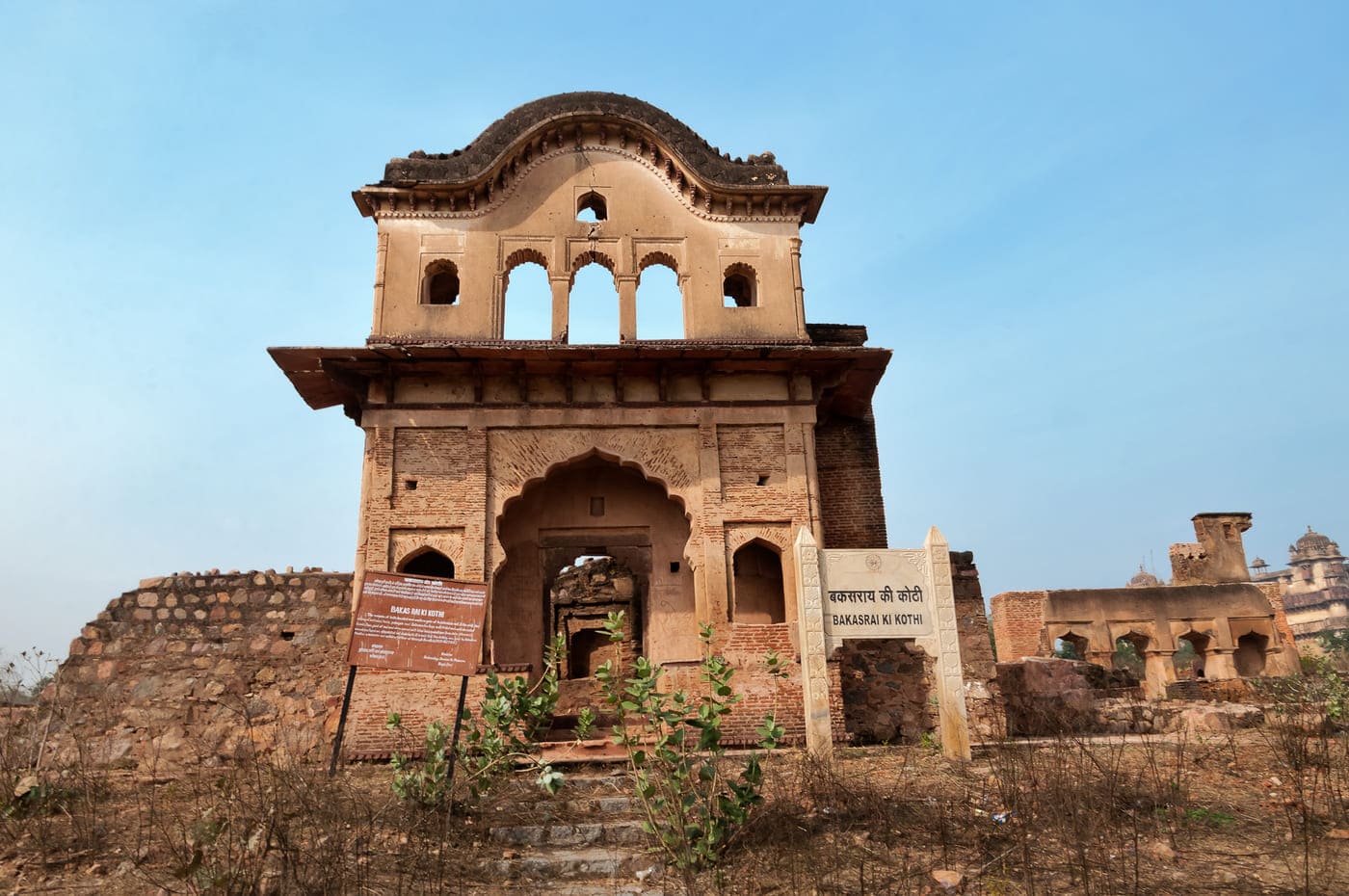 Exterior view of the beautiful ruins of Bakasrai ki Kothi situated in Orchha Fort Complex 