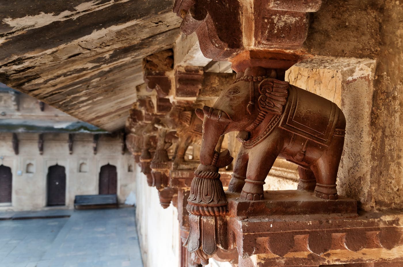 Ornamental elephants of Jahangir Mahal or Orchha Palace – fortress and garrison situated in Orchha 
