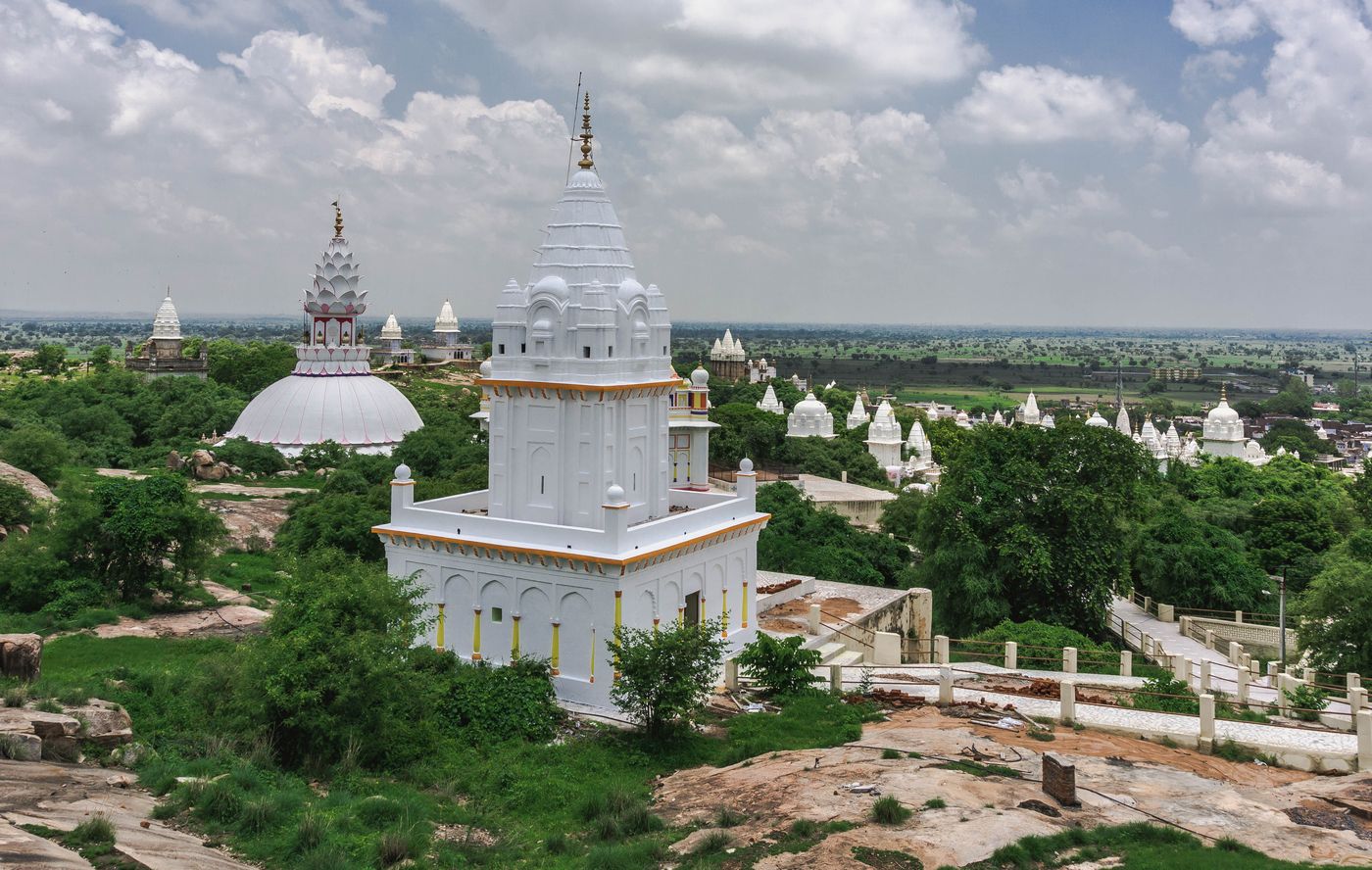 The low hills of Sonagiri are littered with 77 Jain temples