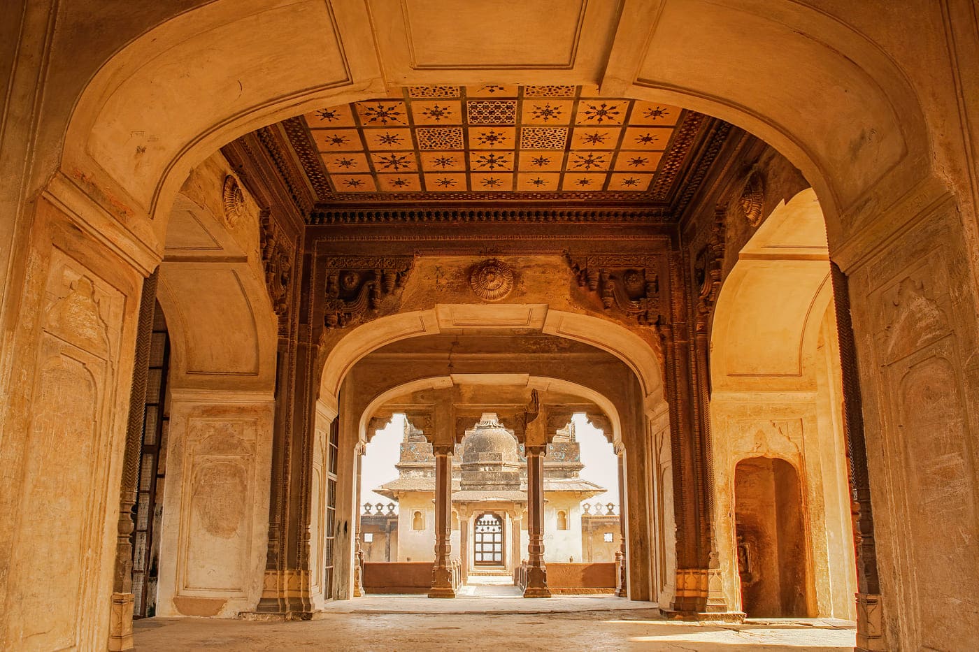 With adorned walls and complicated stone-made ceiling decords, the Datia palace is a fine example of India’s regional palaces. It is made entirely of bricks and stone, Madhya Pradesh