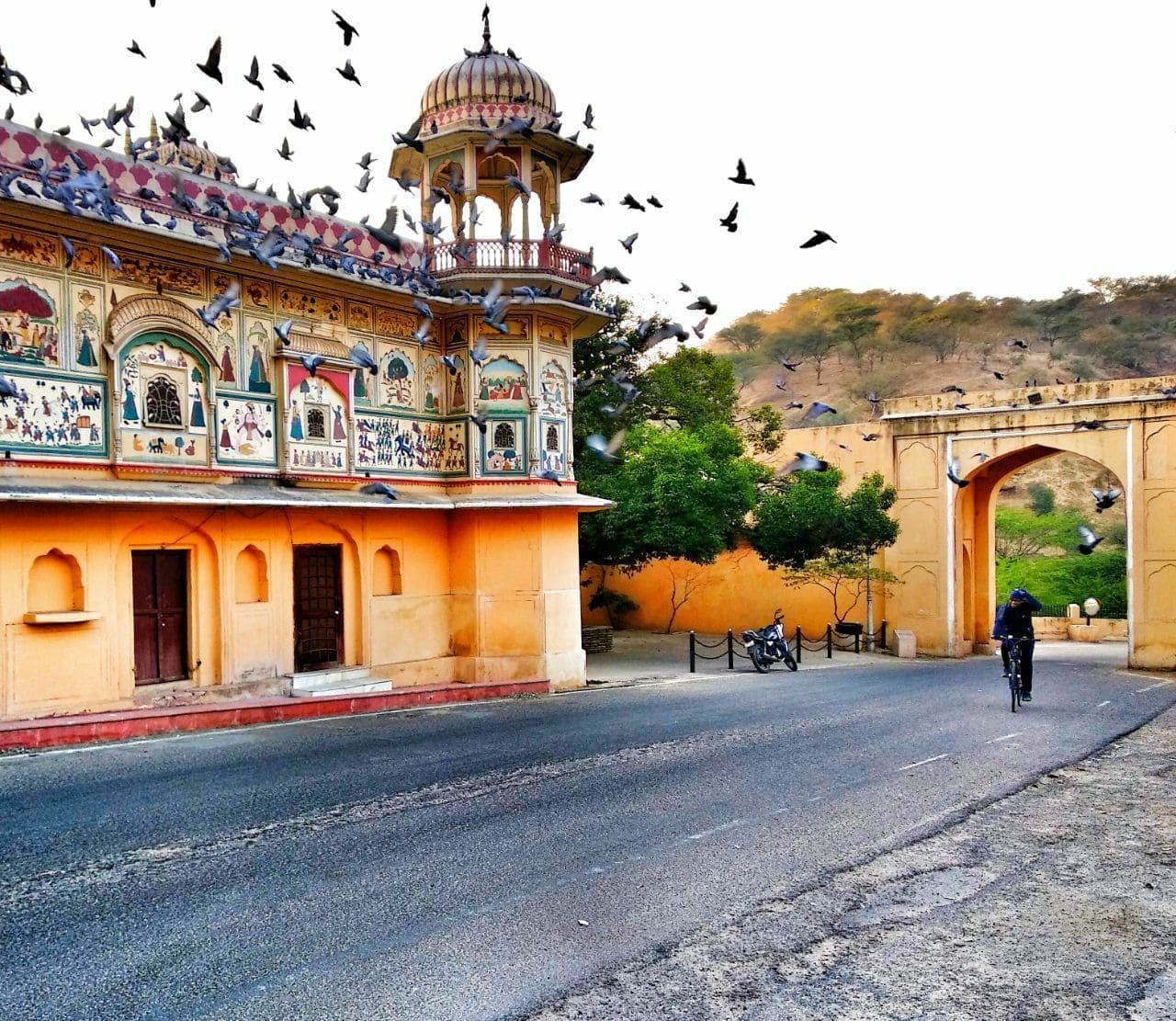 Cycle tour to the Nahargarh Fort in Jaipur