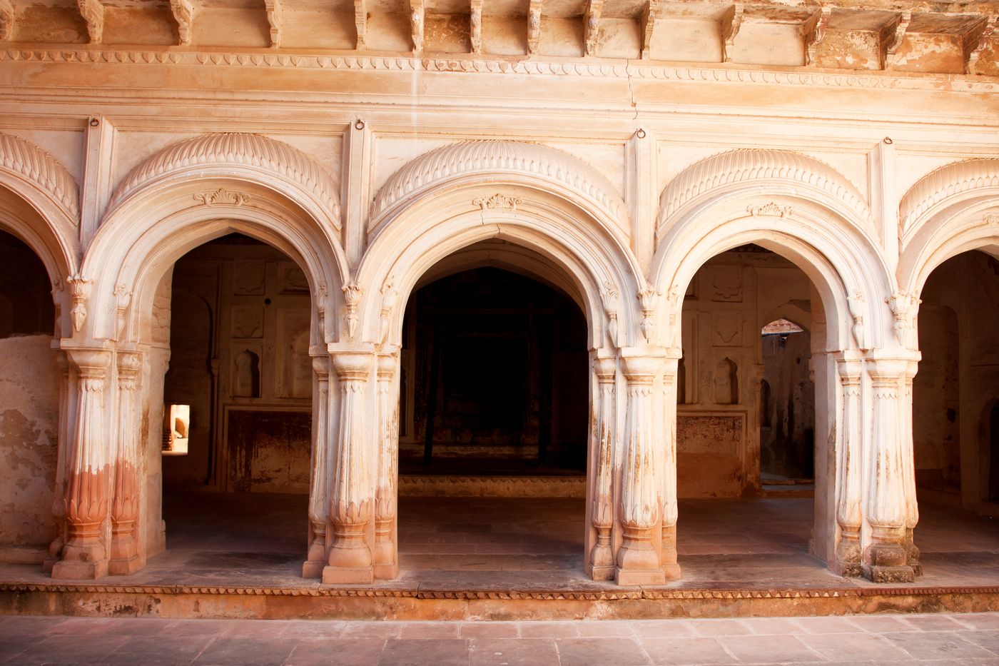 The high arches inside Lakshmi Narayan temple in Orchha, constructed in 1622 by Bundela king Veer Singh 
