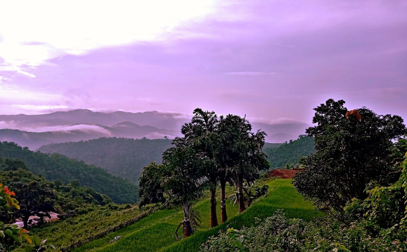 A stunning view over the mountain ranges of Araku 