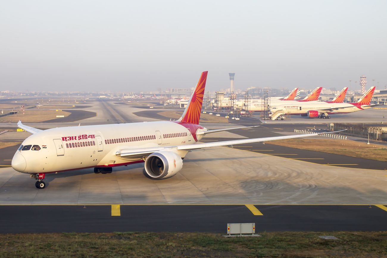 Chhatrapati Shivaji Maharaj International Airport's T2 terminal is a major hub for leading airlines. This terminal operates mostly international and few domestic flights