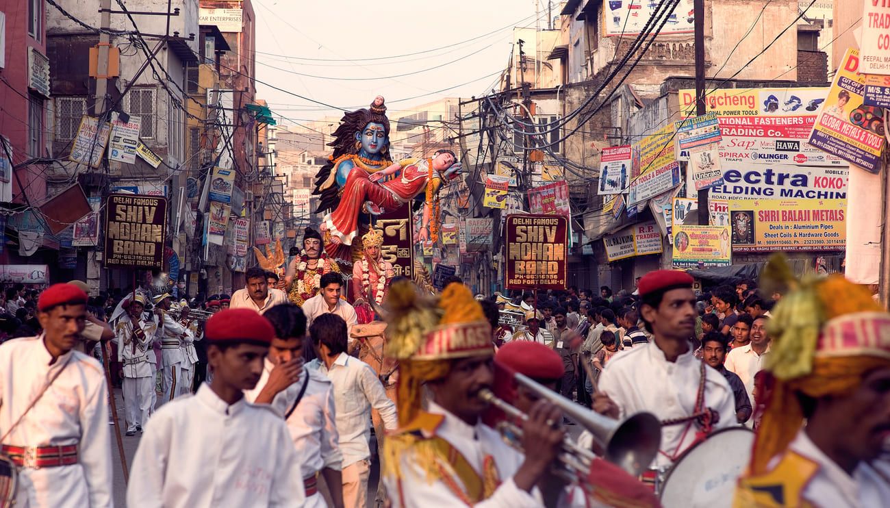 Diwali, the Indian festival of lights, is a very lively parade, Delhi
