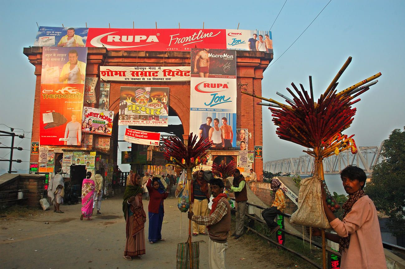 Flute sellers at the entrance gate of Sonepur Fair, Bihar