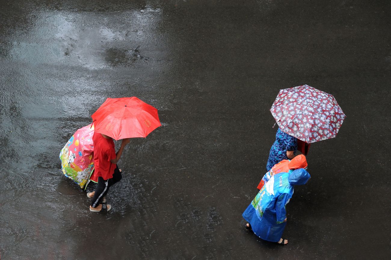 Monsoon has always been an Achilles heel for Mumbaikars yet Mumbai keeps moving. This picture of mother and children walking with an umbrella on a rainy day was clicked in June 2019 