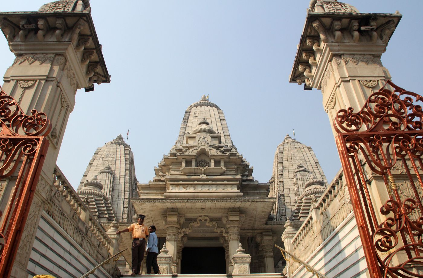 One of Kolkata’s largest Hindu Temples, Birla Mandir is an architectural masterpiece