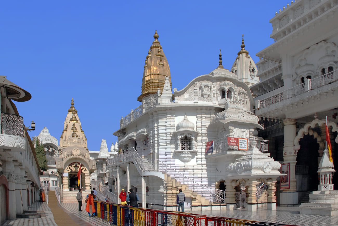 View of one of the Hindu Temples in the Chattarpur Mandir complex, Delhi