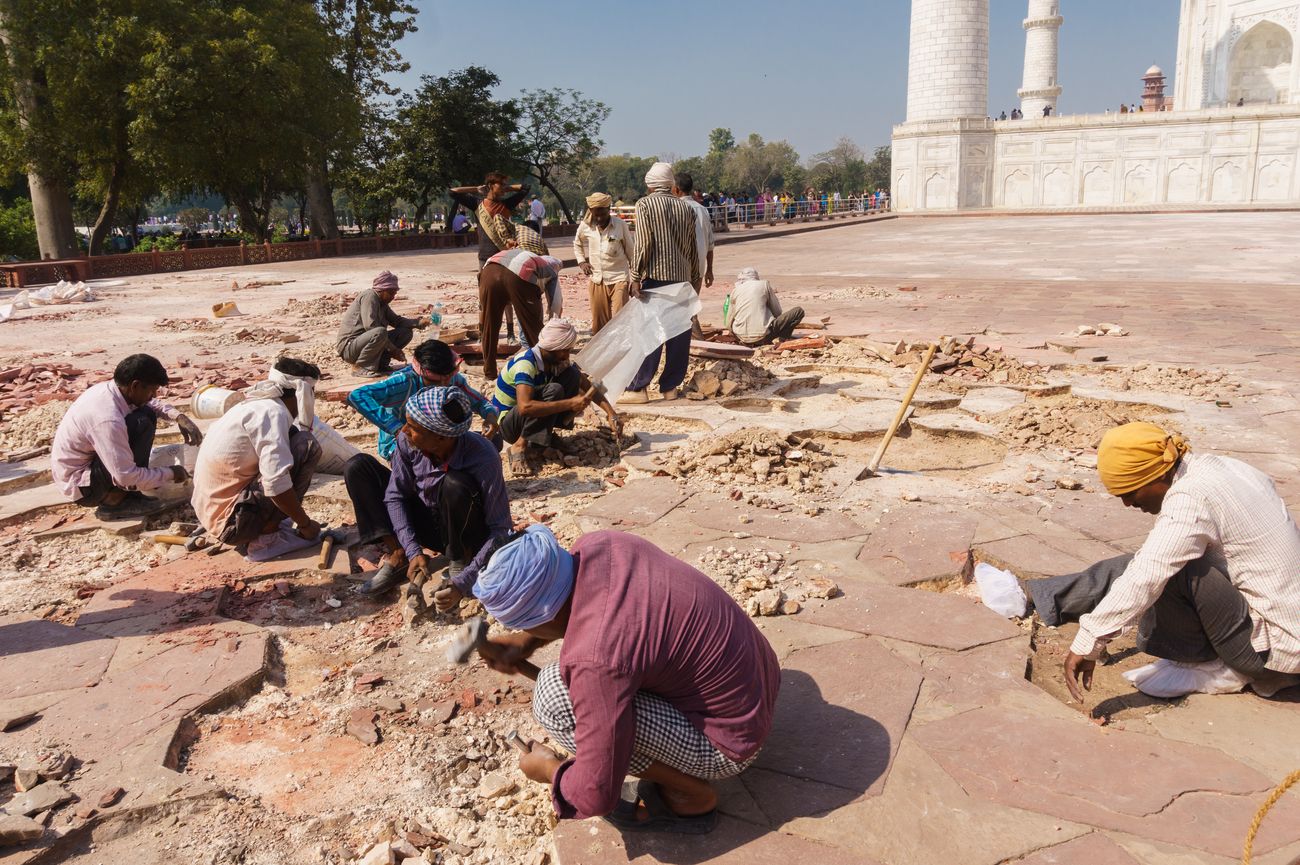 red sandstone restoration taj mahal