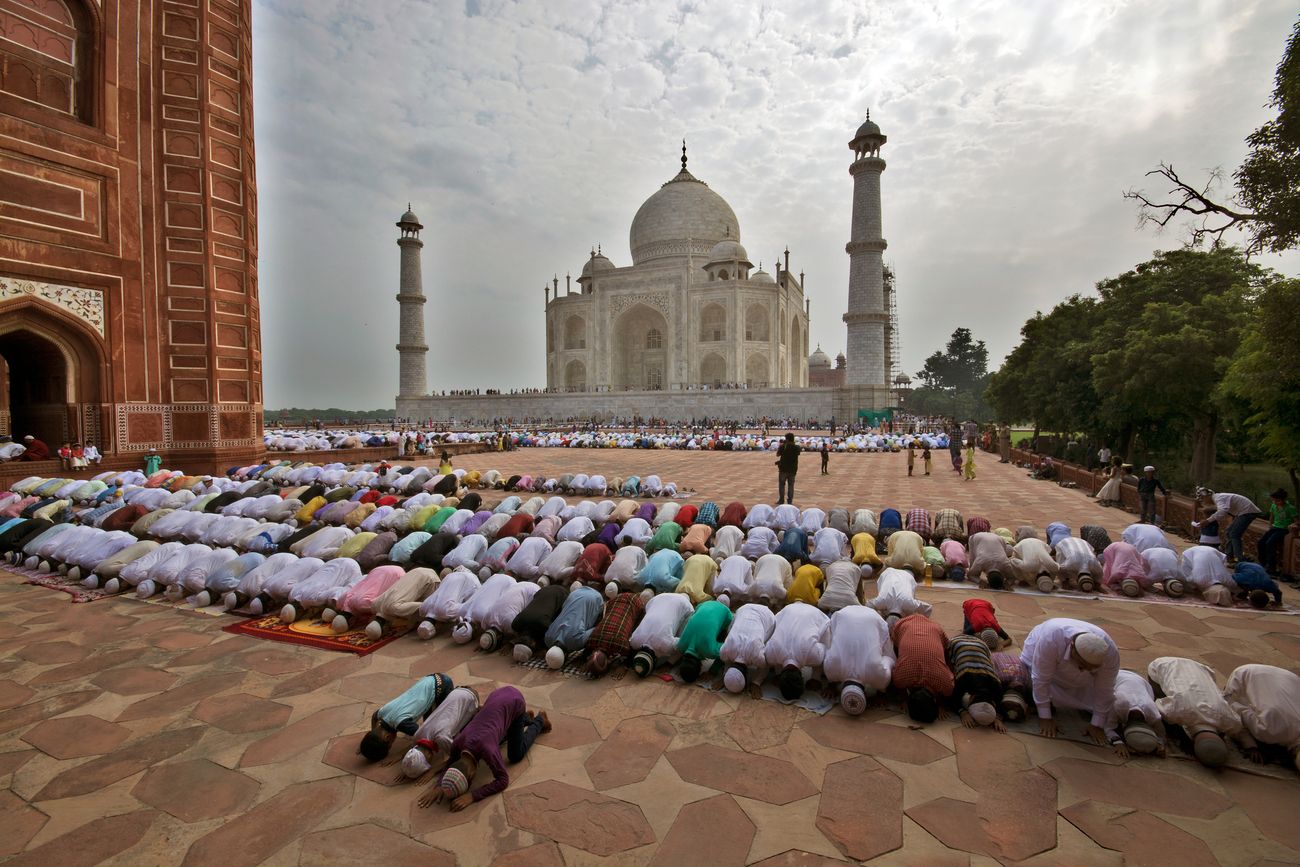 prayer during festival eid taj mahal closed on fridays