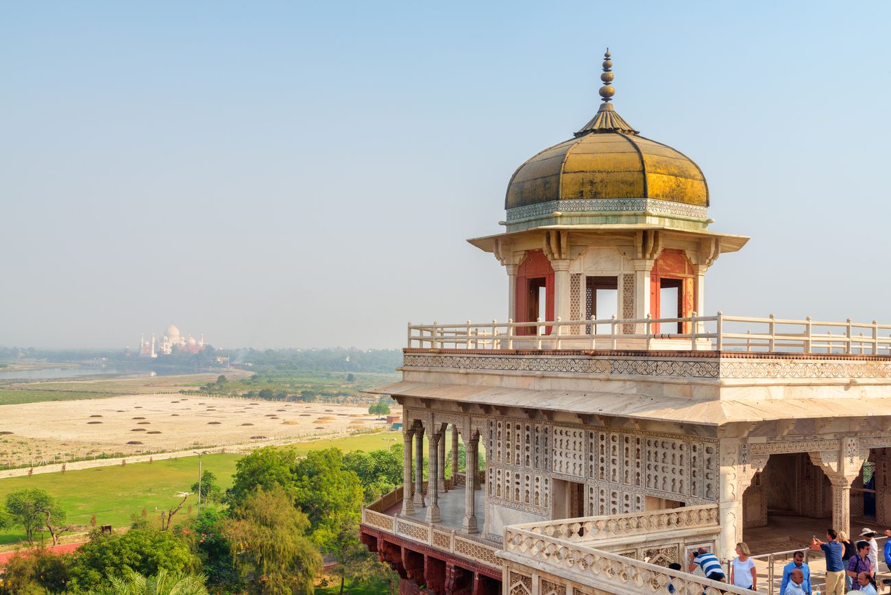 mussaman burj agra fort offers view of taj mahal