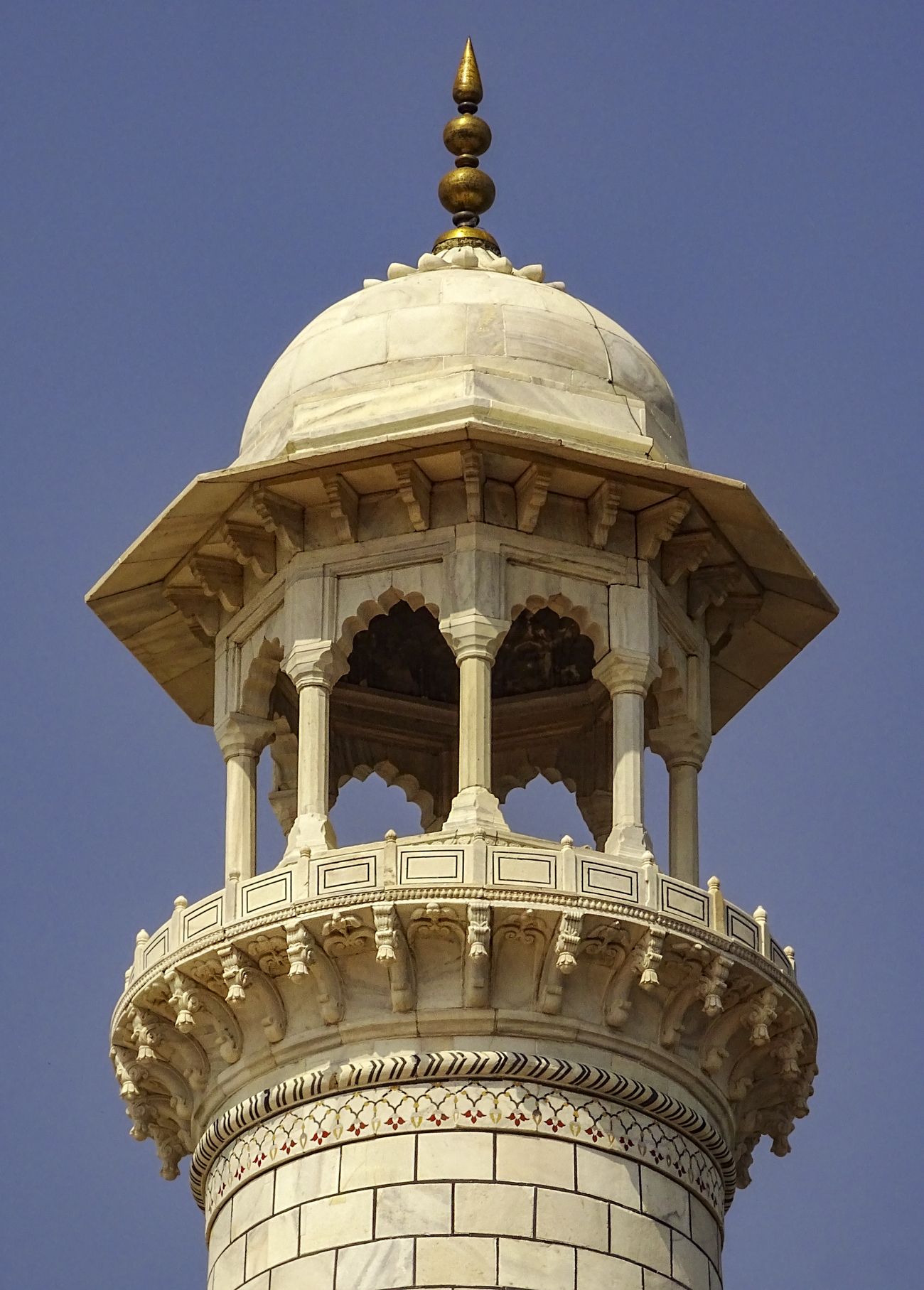 chattri minaret taj mahal