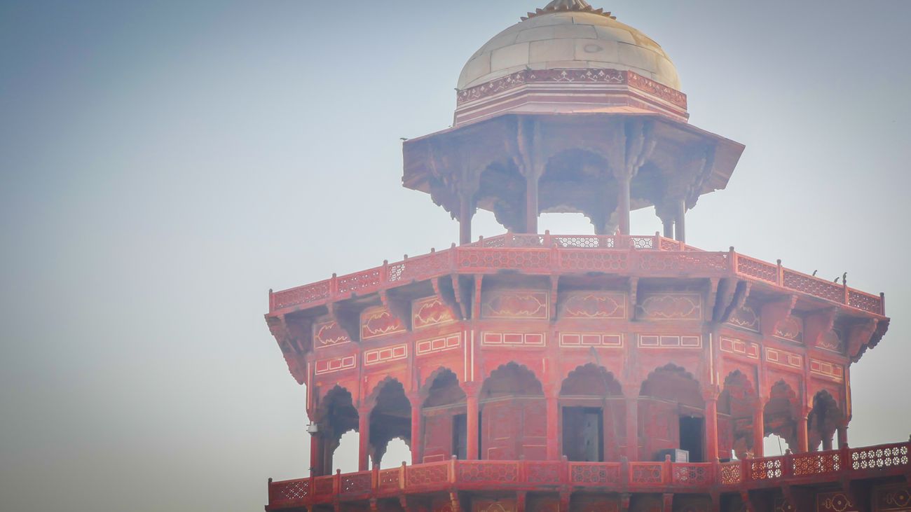 watch tower taj mahal