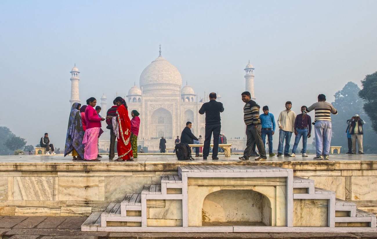 lotus pool platform taj mahal