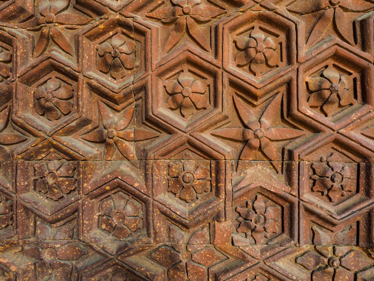 wall of qutub (qutb) minar19