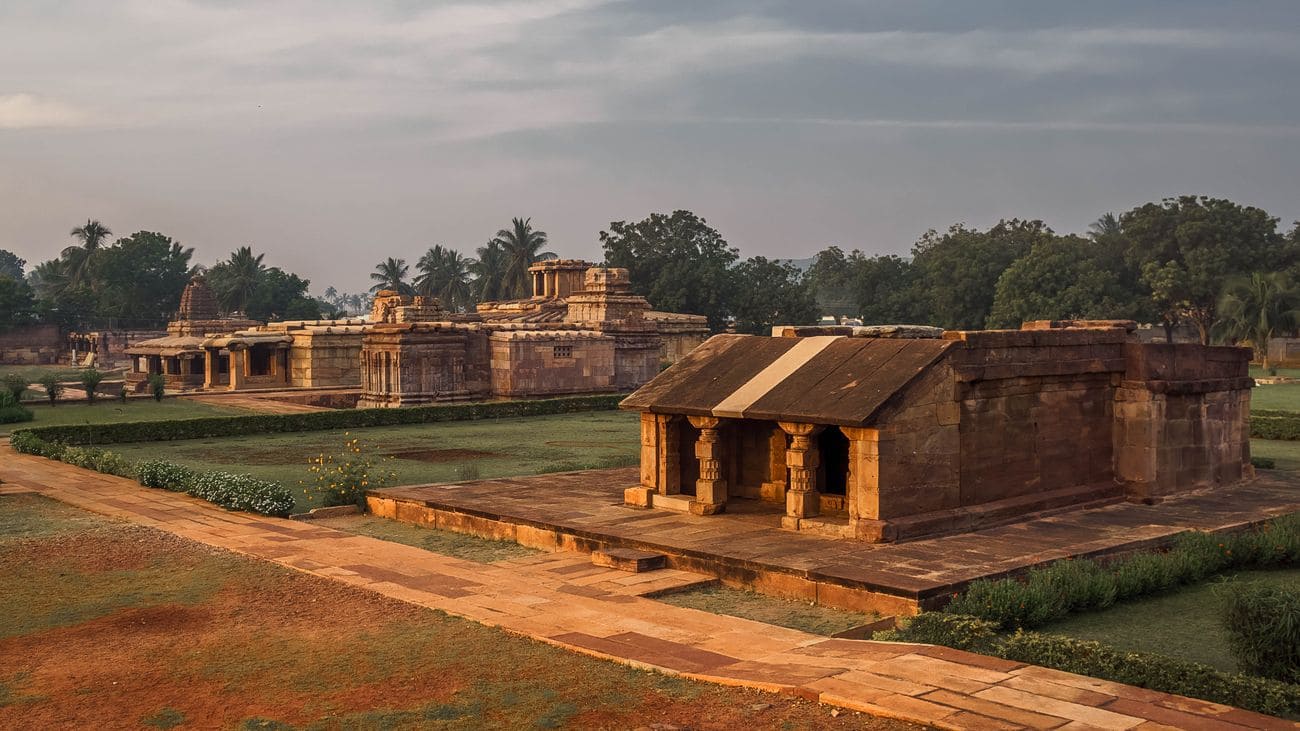 ancient temples in Aihole also referred to as Aivalli.
