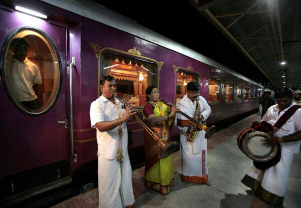 luxury train tour in india