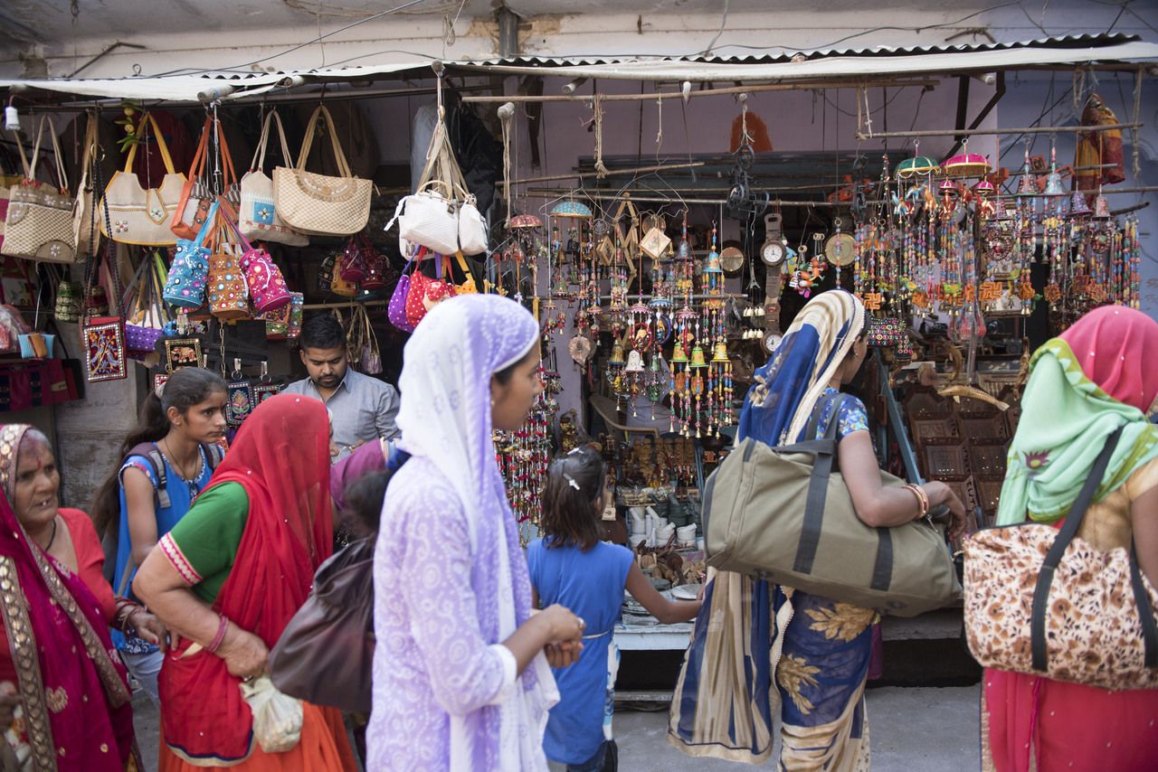 shopping in pushkar travel guide