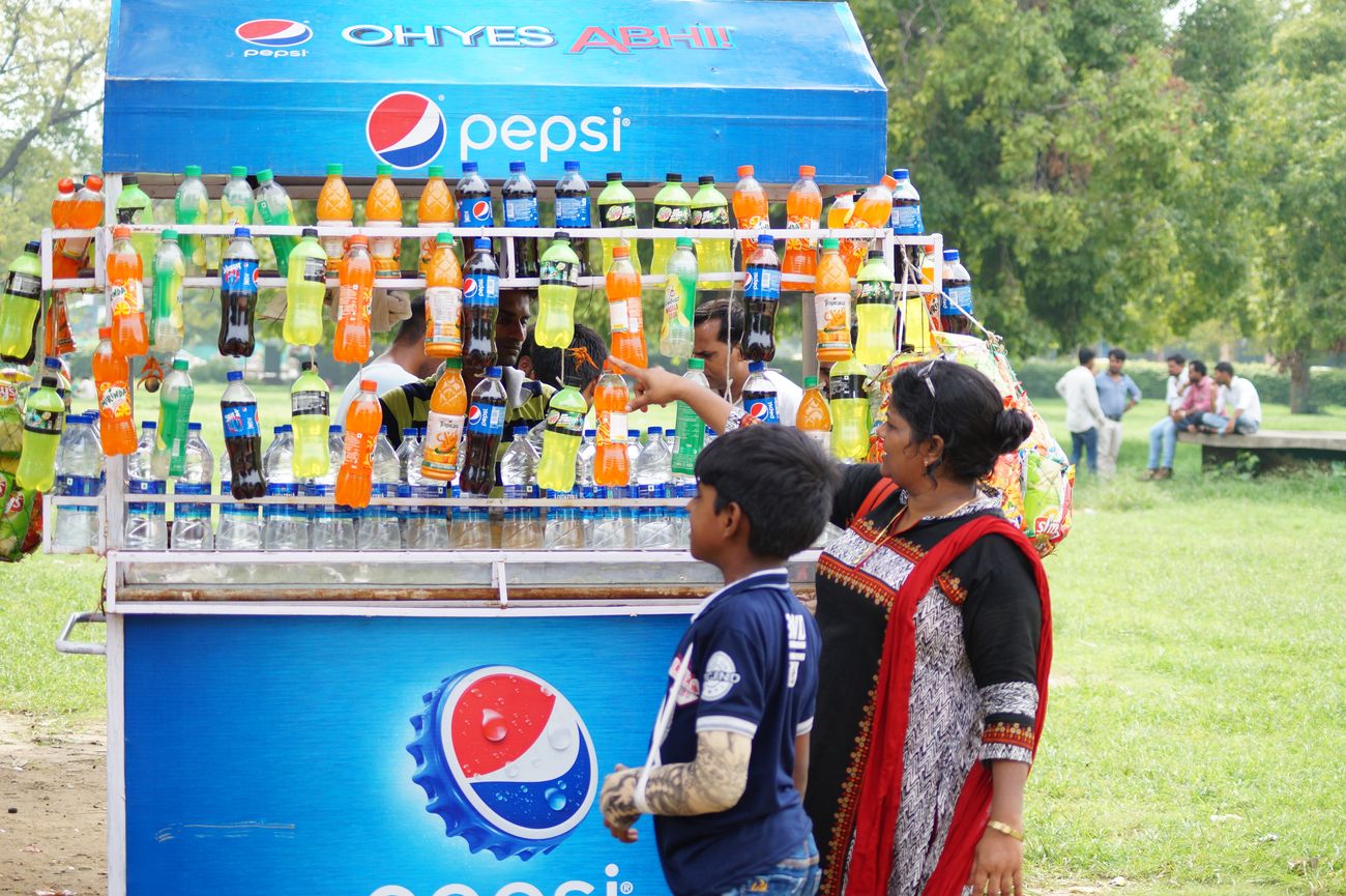 col drink and water kiosk delhi