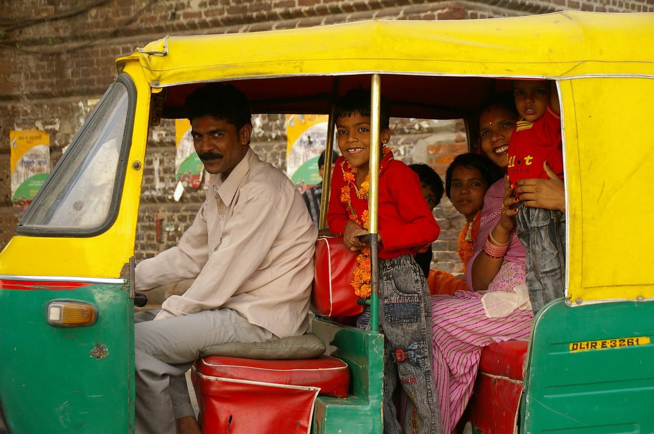 tuk tuk travel guide agra